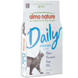 DAILY STERILISED cat with...